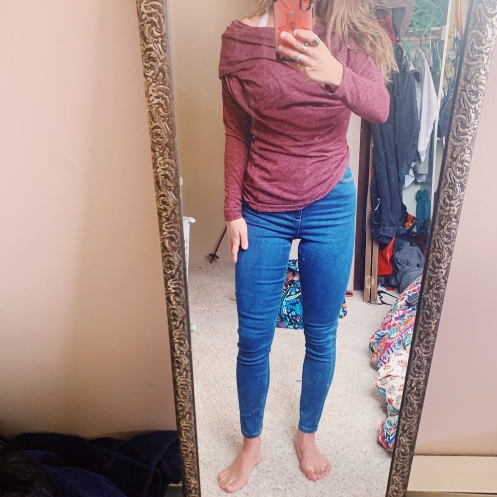 Maroon sweater